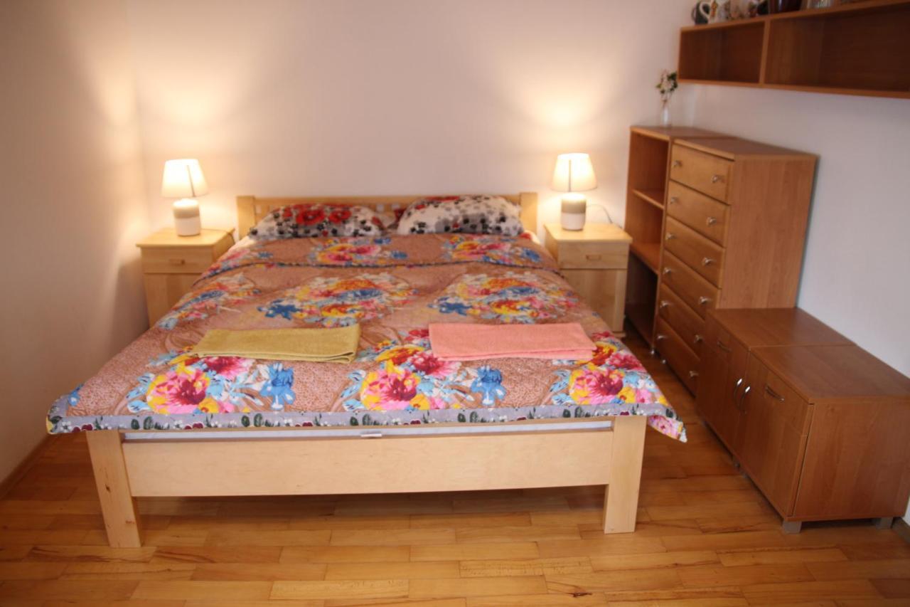 Zamsowka Villa Guciow Dış mekan fotoğraf